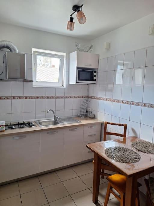 Miha'S Apartament Sulina Zewnętrze zdjęcie